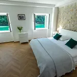 Villa Seafront Stone House Sajbel *