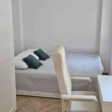 Seafront Stone House Sajbel *