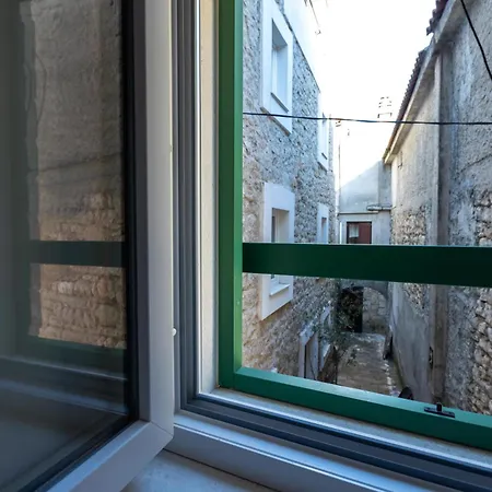 Seafront Stone House Sajbel וילה *