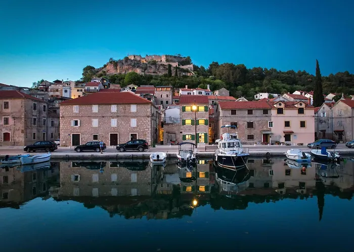 Villa Seafront Stone House Sajbel Novigrad (Dalmatia)