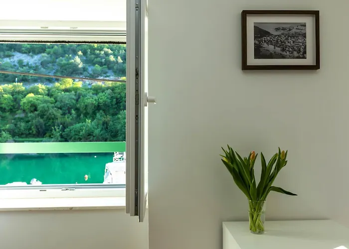 Villa Seafront Stone House Sajbel Novigrad (Dalmatia)