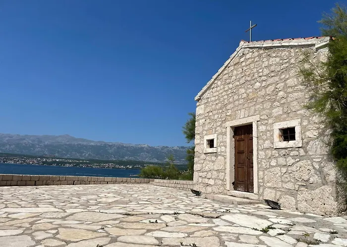 Seafront Stone House Sajbel Villa *