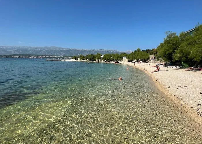 فيلة Seafront Stone House Sajbel *