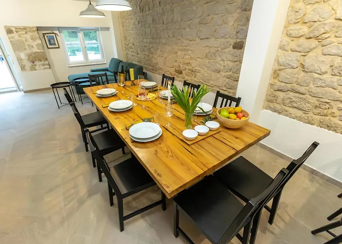 Villa Seafront Stone House Sajbel Novigrad (Dalmatia)