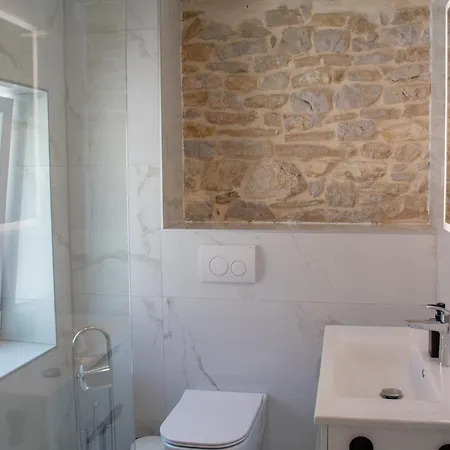 Seafront Stone House Sajbel * Novigrad (Dalmatia)