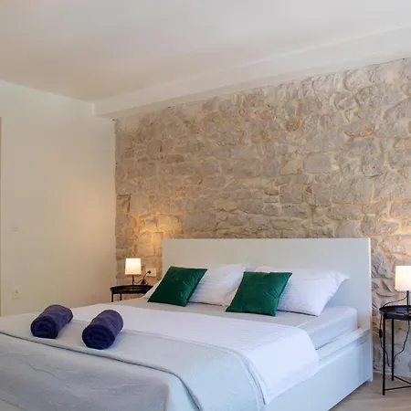 Seafront Stone House Sajbel Novigrad (Dalmatia)