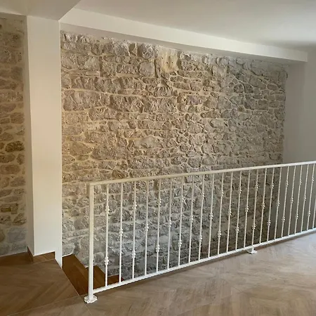 Seafront Stone House Sajbel Novigrad (Dalmatia)