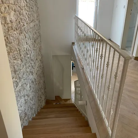 Seafront Stone House Sajbel
