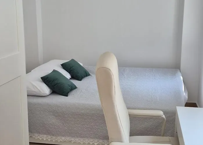 Seafront Stone House Sajbel *