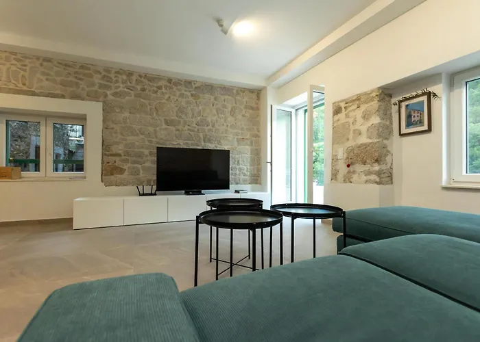 Seafront Stone House Sajbel Вилла Новиград-Далмация